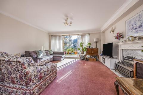 2 bedroom flat for sale, Manor Road, Bournemouth