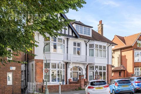 2 bedroom flat for sale, Palmeira Avenue, Hove, East Sussex, BN3