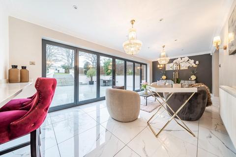 4 bedroom detached house for sale, Kevington Drive, Chislehurst