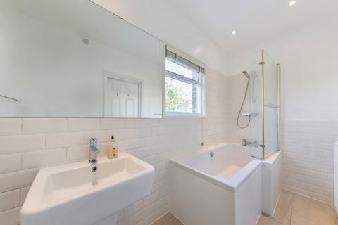 2 bedroom flat for sale, Dymock Street, Fulham, London