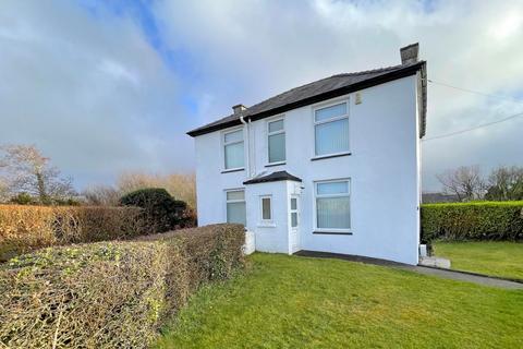 4 bedroom detached house for sale, Clynnog Road, Penygroes, Caernarfon, Gwynedd, LL54