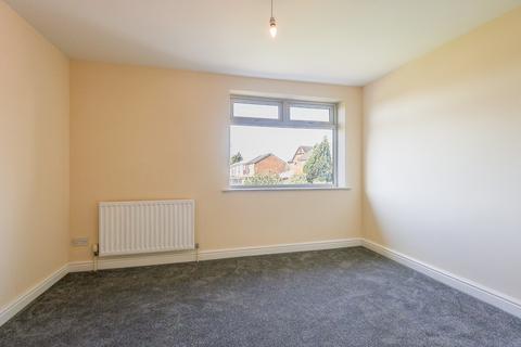 3 bedroom terraced house to rent, Kenilworth Close, Macclesfield SK11