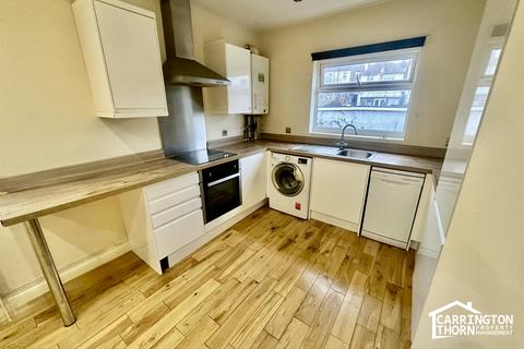 3 bedroom flat to rent, First Floor Flat, 28 Egerton Road, London, SE25 6RH