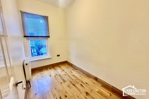 3 bedroom flat to rent, First Floor Flat, 28 Egerton Road, London, SE25 6RH