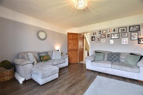 3 bedroom townhouse for sale, Oswald Street, Shaw, Oldham, Greater Manchester, OL2