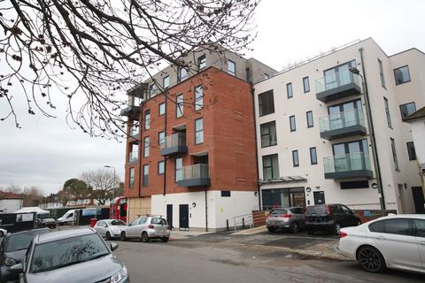 1 bedroom flat to rent, 1a Heather Gardens, London, NW11