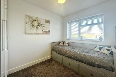 8a Armstrong Way, Woodley, Reading, RG5 4NW