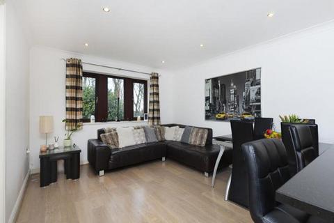2 April Gardens, Queensbury, Bradford, BD13 1AA