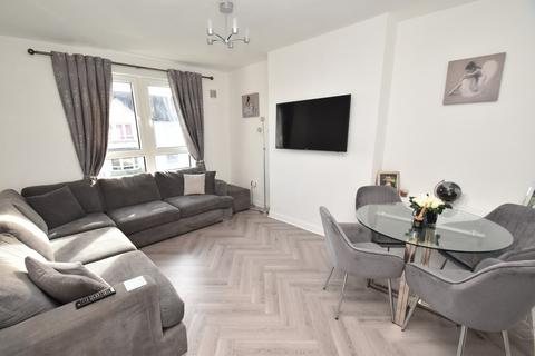 2 bedroom apartment for sale, Carleith Quadrant, Shieldhall, Glasgow. G51 4LB