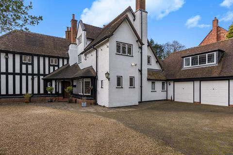 23 Four Oaks Road, Sutton Coldfield, B74 2XT