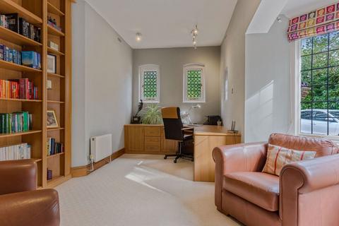 23 Four Oaks Road, Sutton Coldfield, B74 2XT