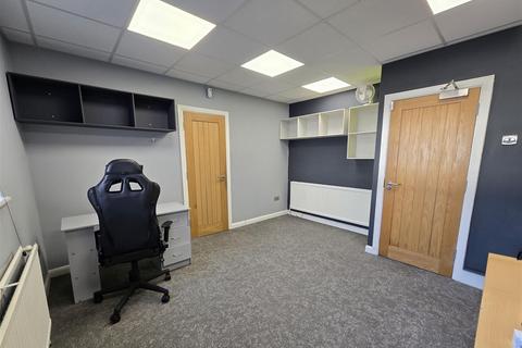 Office to rent, London Road, Stone, Dartford