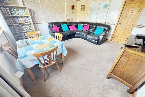 undefined, Humberston Fitties, Humberston, Grimsby, N.E. Lincs, DN36 4HE