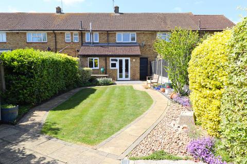 15 Birche Close, Leigh-on-sea, SS9 4NU