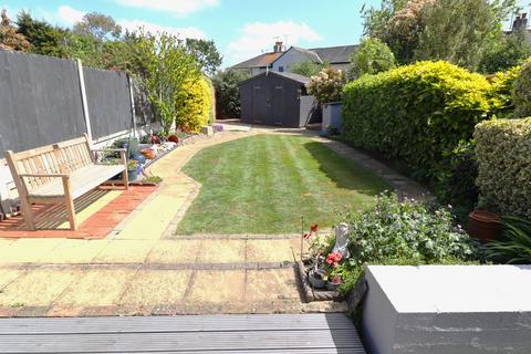 15 Birche Close, Leigh-on-sea, SS9 4NU