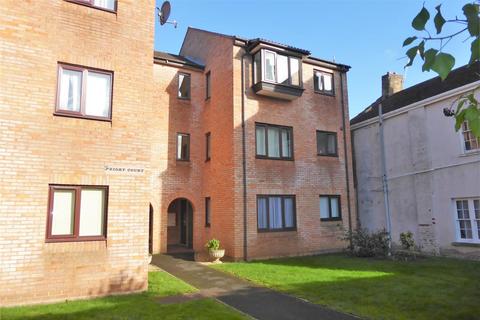 2 bedroom ground floor flat to rent, Priory Court, Taunton TA1