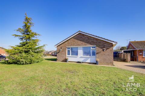 3 bedroom detached bungalow for sale, Longfields, Clacton-On-Sea CO16