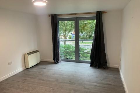 undefined, Kelvin Gate, Bracknell RG12