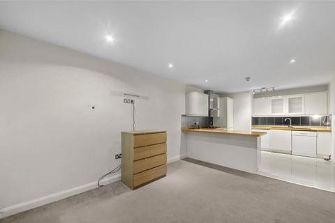 2 bedroom apartment for sale, Oakland Court, Cranford Lane, Hayes, UB3 5HD