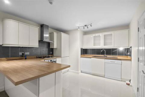 2 bedroom apartment for sale, Oakland Court, Cranford Lane, Hayes, UB3 5HD