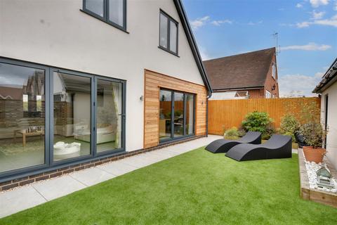 114 Spring Lane, Lambley, Nottingham, NG4 4PG
