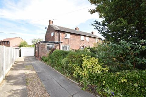 3 bedroom semi-detached house to rent, Newsholme Lane, Wakefield WF4