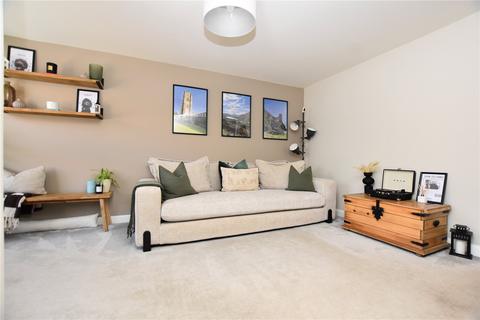 3 bedroom semi-detached house for sale, St. Michaels Drive, East Ardsley, Wakefield, West Yorkshire