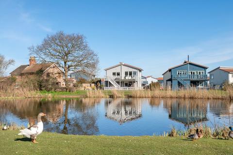 3 bedroom lodge for sale, Fritton, Caldecott Hall