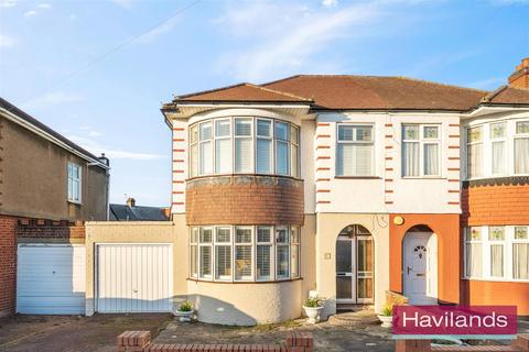 3 bedroom semi-detached house for sale, Firs Park Avenue, London