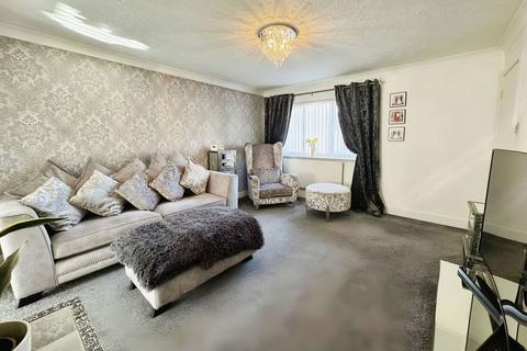 5 Clos Ysbyty, Cimla, Neath, SA11 3PH