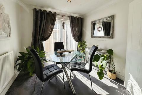 5 Clos Ysbyty, Cimla, Neath, SA11 3PH