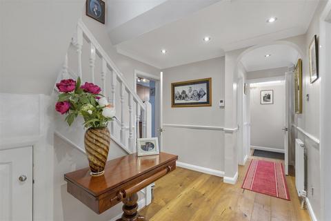 80 Riverside Park, Otley, LS21 2RW