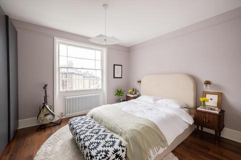 3 bedroom flat for sale, Harley Road, Primrose Hill, London, NW3