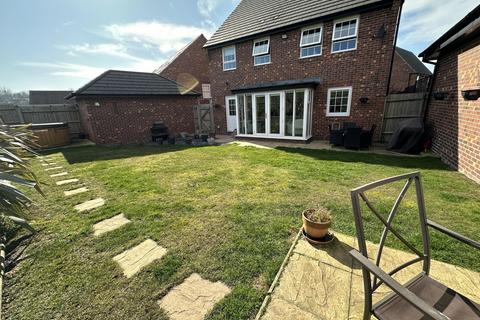 4 bedroom detached house for sale, Hargate Lane, Newton Solney, Burton-on-Trent, DE15