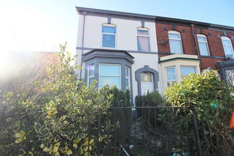 3 bedroom terraced house to rent, Walmersley Road, Bury BL9