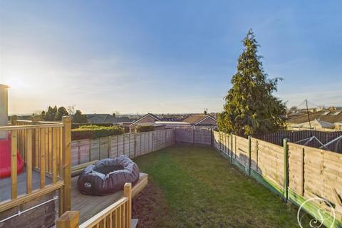 3 bedroom bungalow for sale, Templegate Road, Leeds