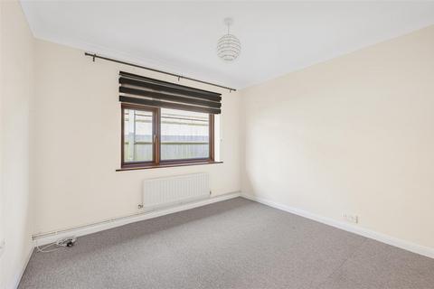 11 Bee Road, Peacehaven, BN10 8DF