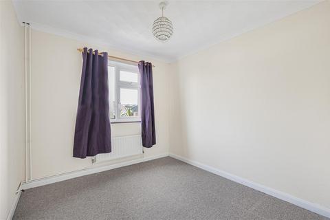 11 Bee Road, Peacehaven, BN10 8DF