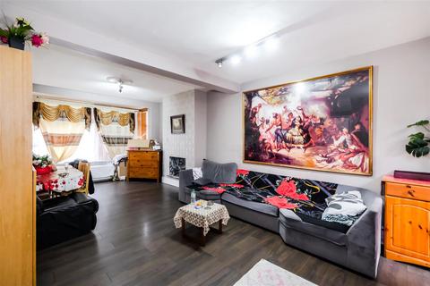 47 Albert Avenue, London, E4 8LG