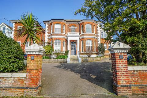 1 bedroom flat for sale, Laton Road, Hastings