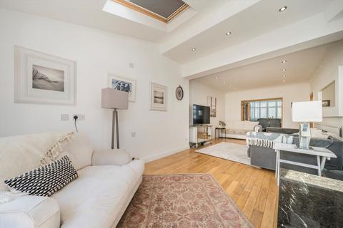76 Constance Road, Twickenham, TW2 7JA