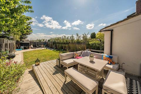 76 Constance Road, Twickenham, TW2 7JA