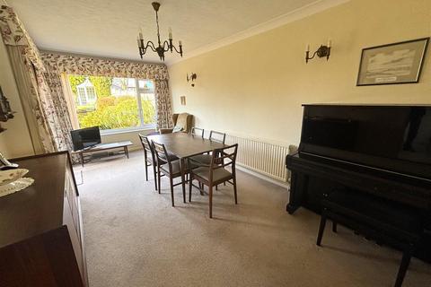 4 bedroom detached house for sale, Overdale Avenue, Glenfield, Leicester