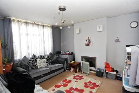 2 bedroom flat for sale, Staines Road, Bedfont TW14