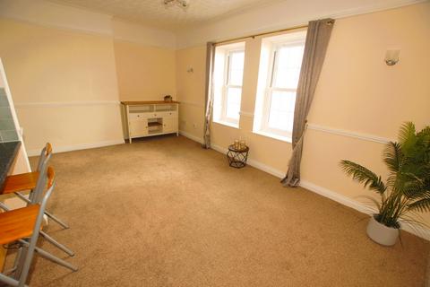 2 bedroom flat for sale, Marine Parade, Hythe, CT21