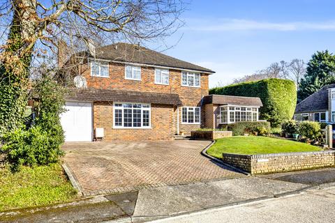 4 bedroom detached house for sale, Ashtead Village