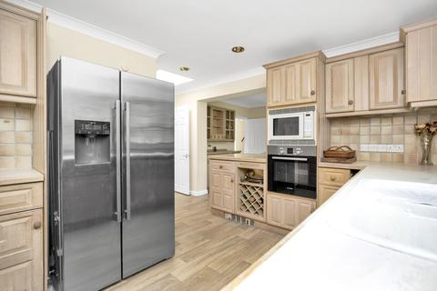 Fairwinds Beechcroft, Ashtead, KT21 2TY