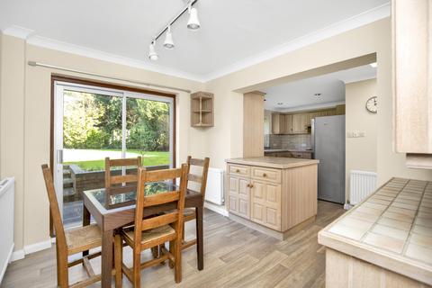 Fairwinds Beechcroft, Ashtead, KT21 2TY