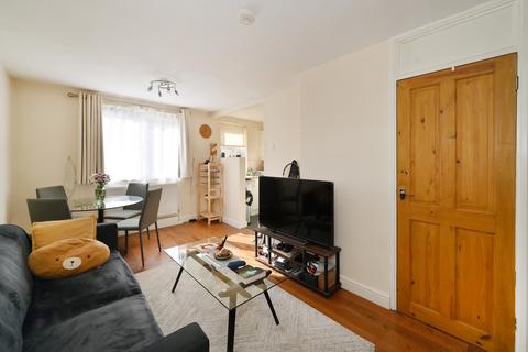 1 bedroom flat for sale, London E14