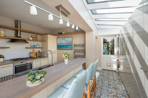 4 bedroom house for sale, Warwick Road, Whitstable
